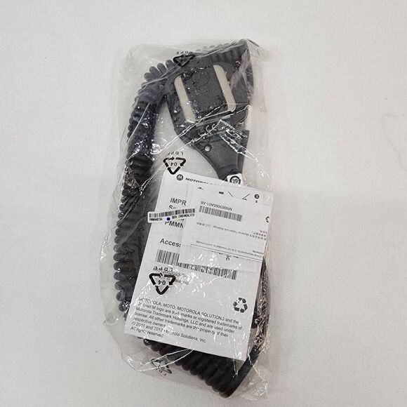 PMMN4073 Motorola Original IMPRES Windporting Remote Speaker Microphone 3.5 MM A - Picture 3 of 8